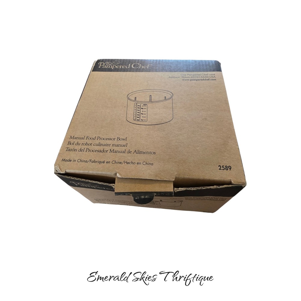The Pampered Chef Manual Food Processor Bowl #2589 Clear Bowl W/ Lid. Free ship - Picture 3 of 4